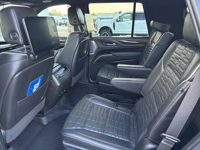 2024 Cadillac Escalade Sport Platinum photo 4