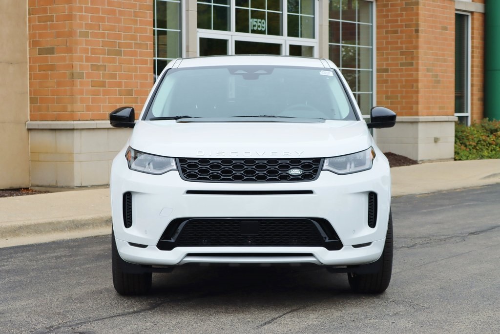 2025 Land Rover Discovery Sport S photo 2