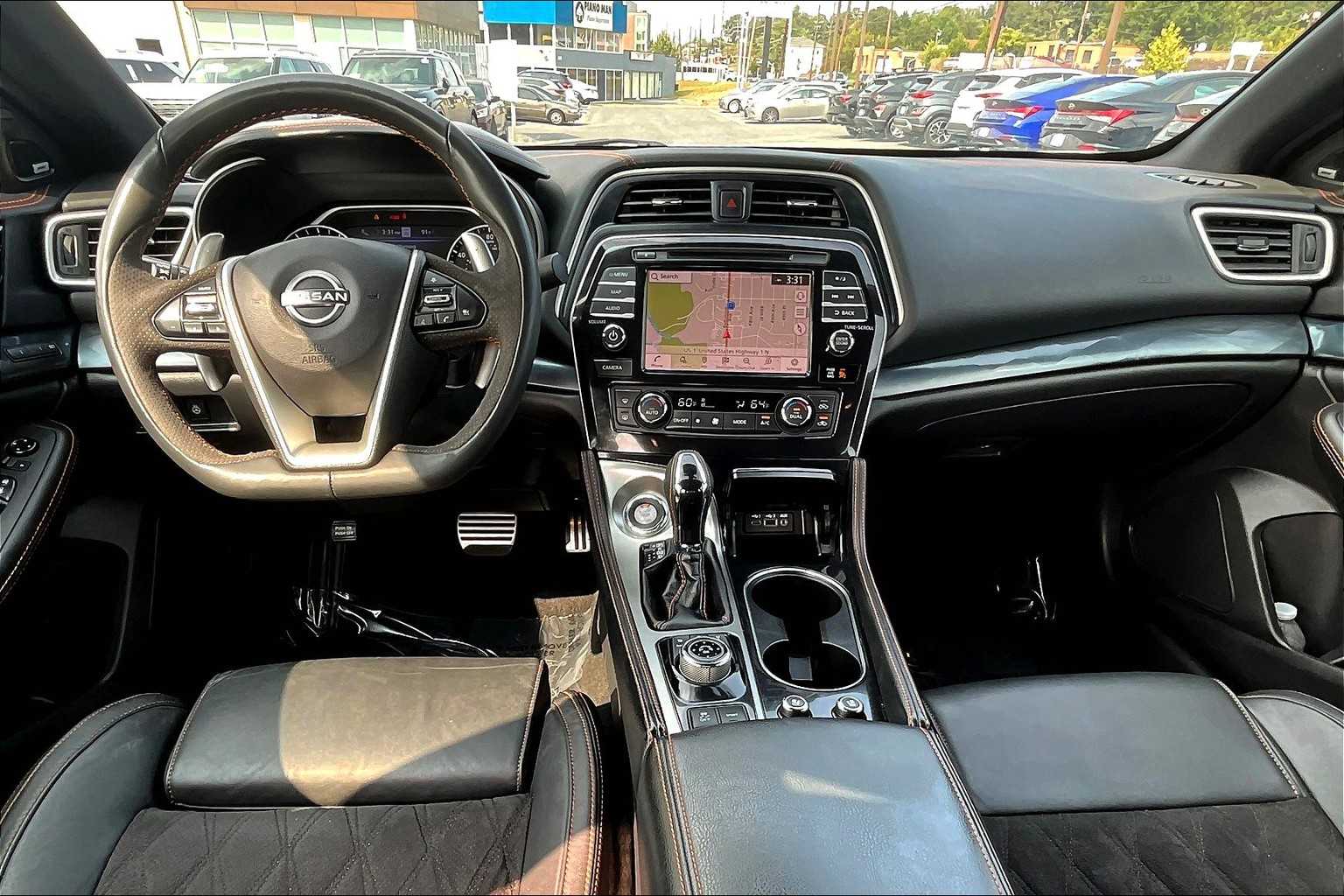 2023 Nissan Maxima SR photo 14