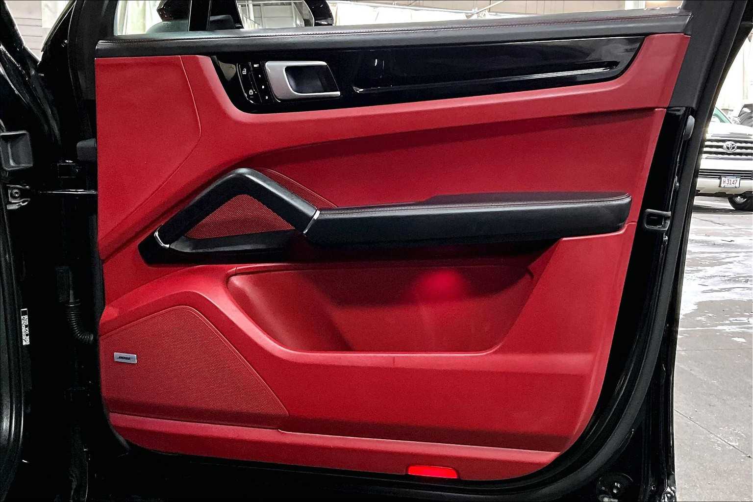 2021 Porsche Cayenne S photo 20