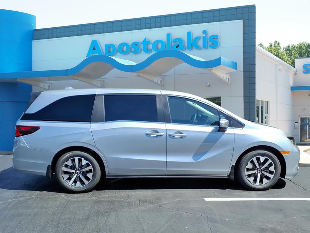 2026 Honda Odyssey EX-L photo 2