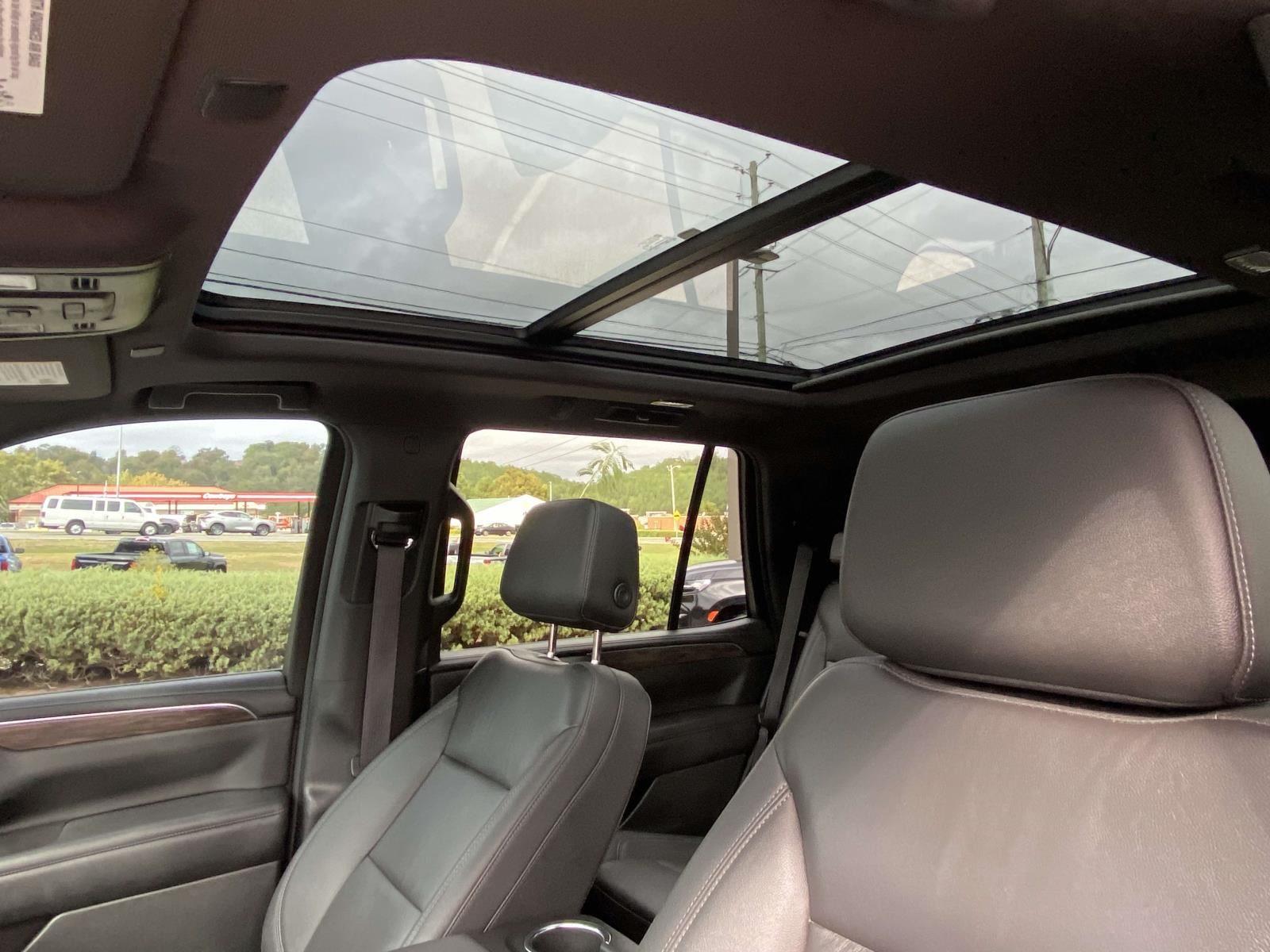 2022 Chevrolet Tahoe Z71 photo 3