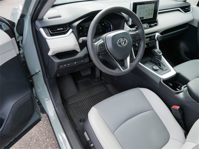 2023 Toyota RAV4 Hybrid XLE Premium photo 11