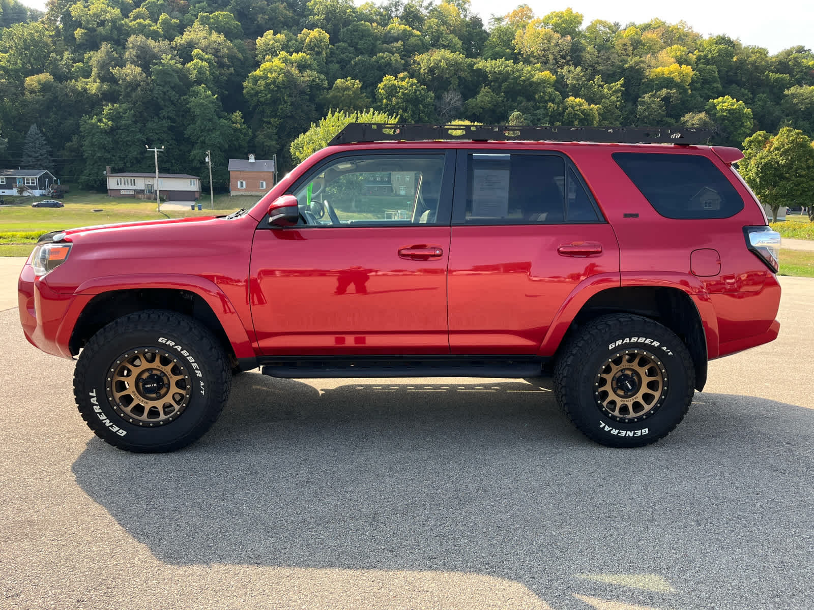 2016 Toyota 4Runner SR5 photo 8