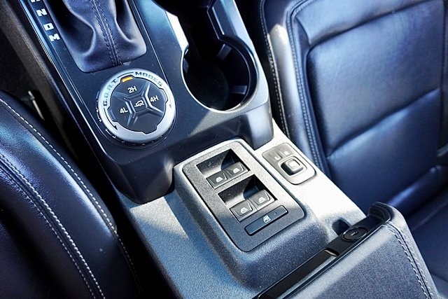 Used 2025 Black Ford Outer Banks image 30