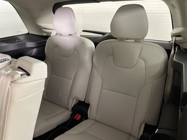 2025 Volvo XC90 T8 AWD Plus photo 38