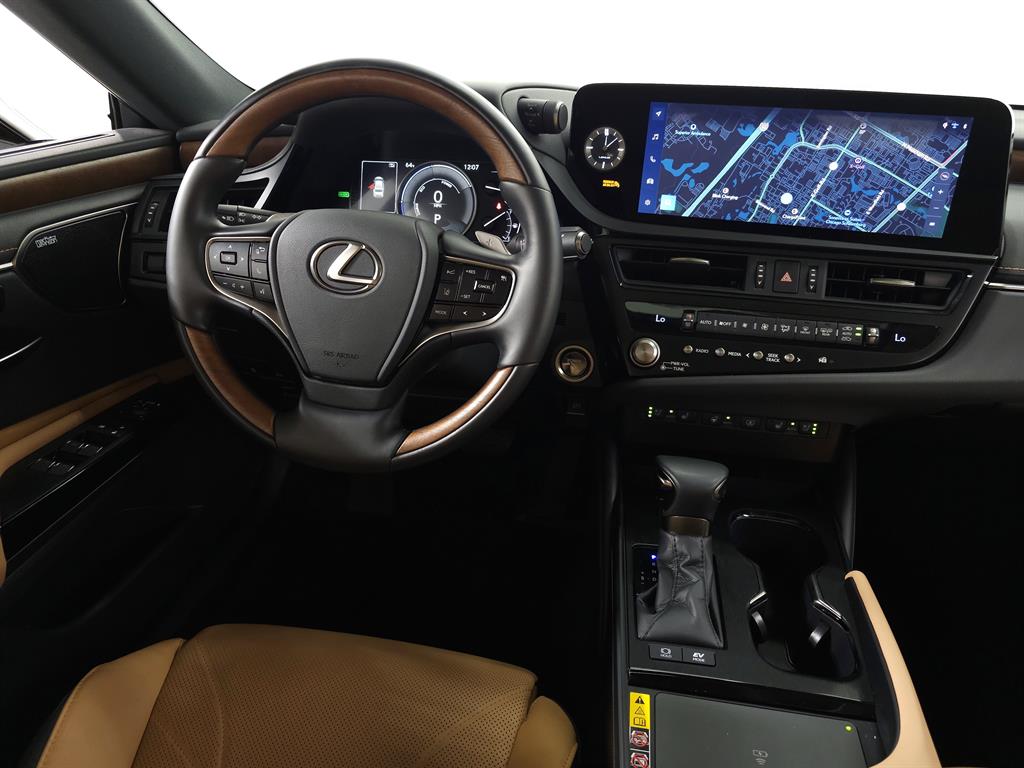 2025 Lexus ES Luxury photo 17