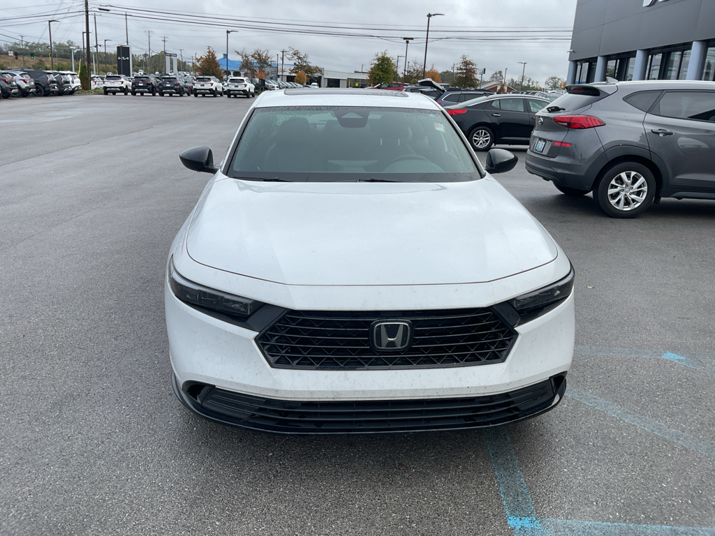 2024 Honda Accord Hybrid Sport-L photo 2