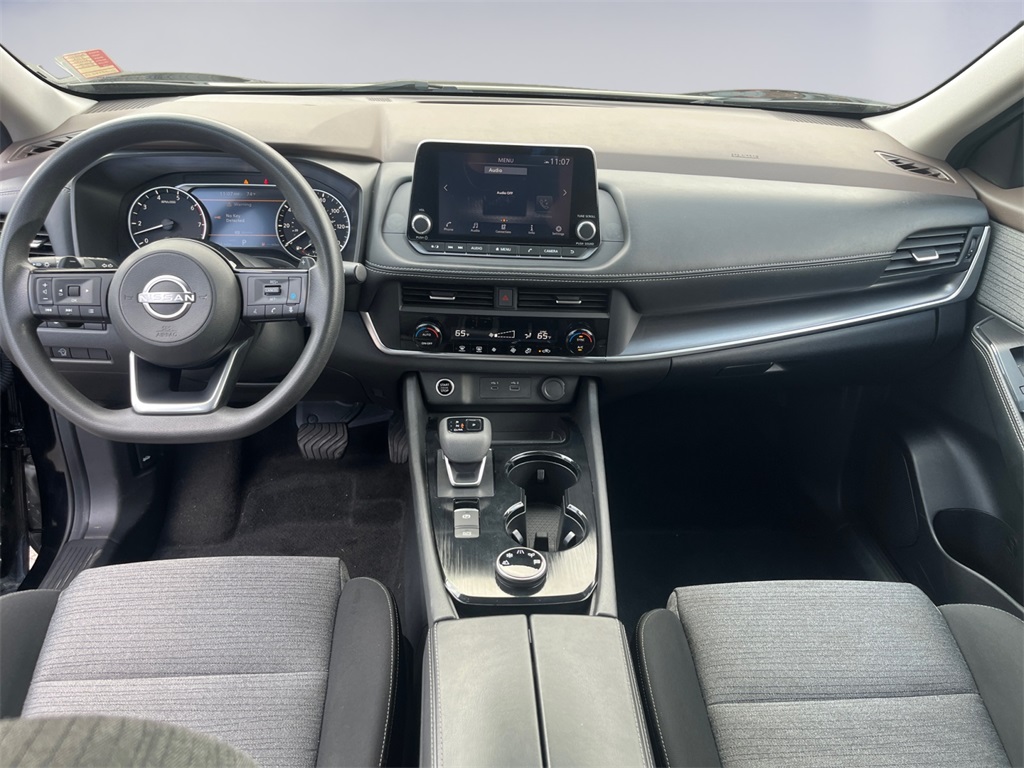 2023 Nissan Rogue SV photo 12