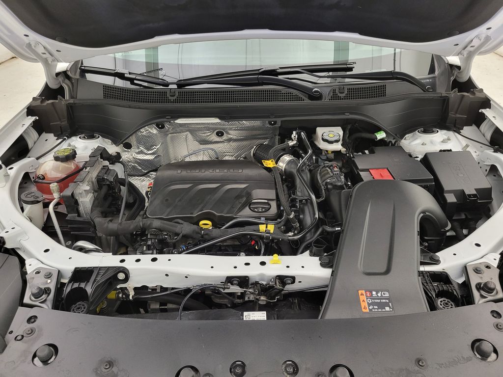 2024 Chevrolet Trax LT photo 32
