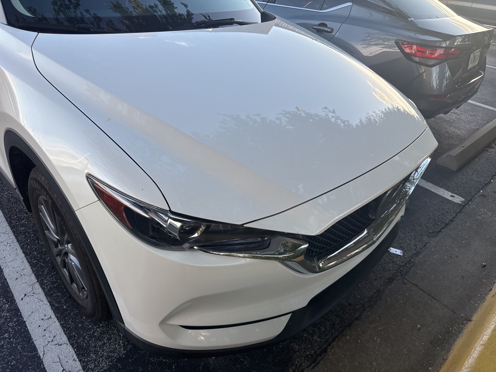 2018 Mazda CX-5 Touring photo 2