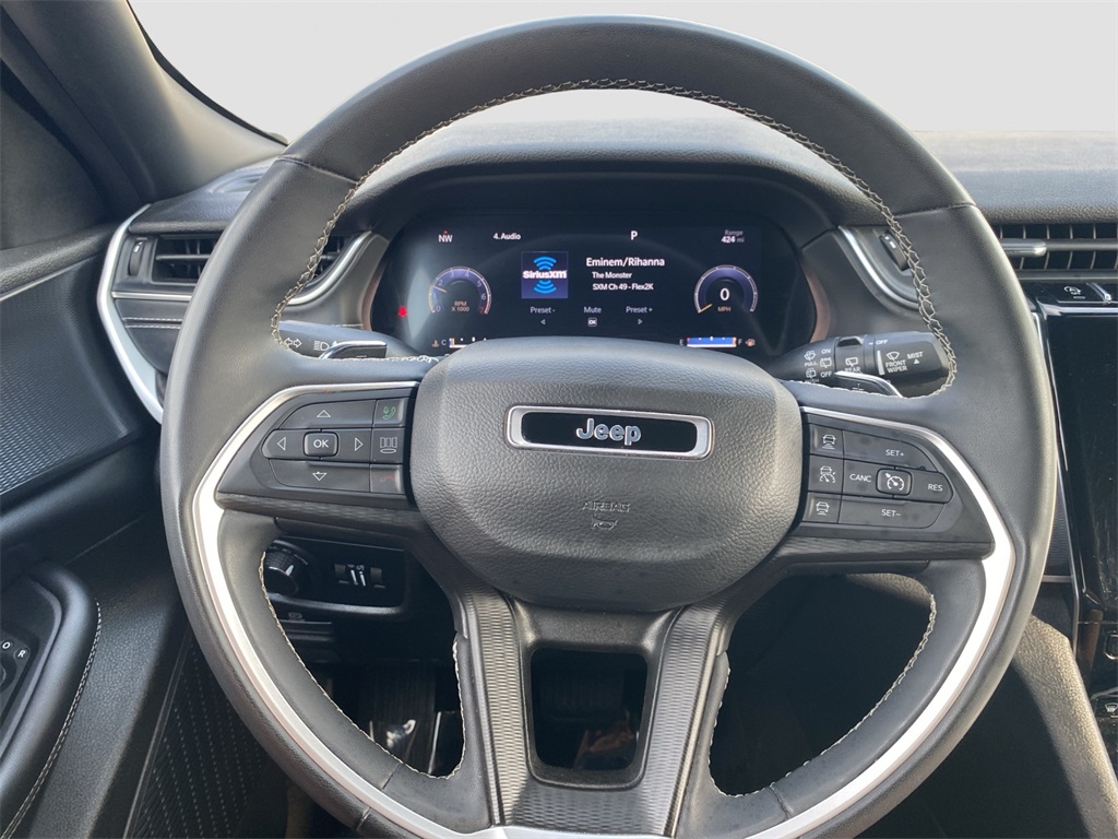 2023 Jeep Grand Cherokee Altitude photo 13
