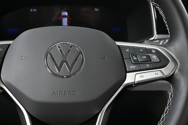 2025 Volkswagen Taos SE photo 10