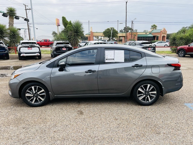 2024 Nissan Versa 1.6 S photo 2