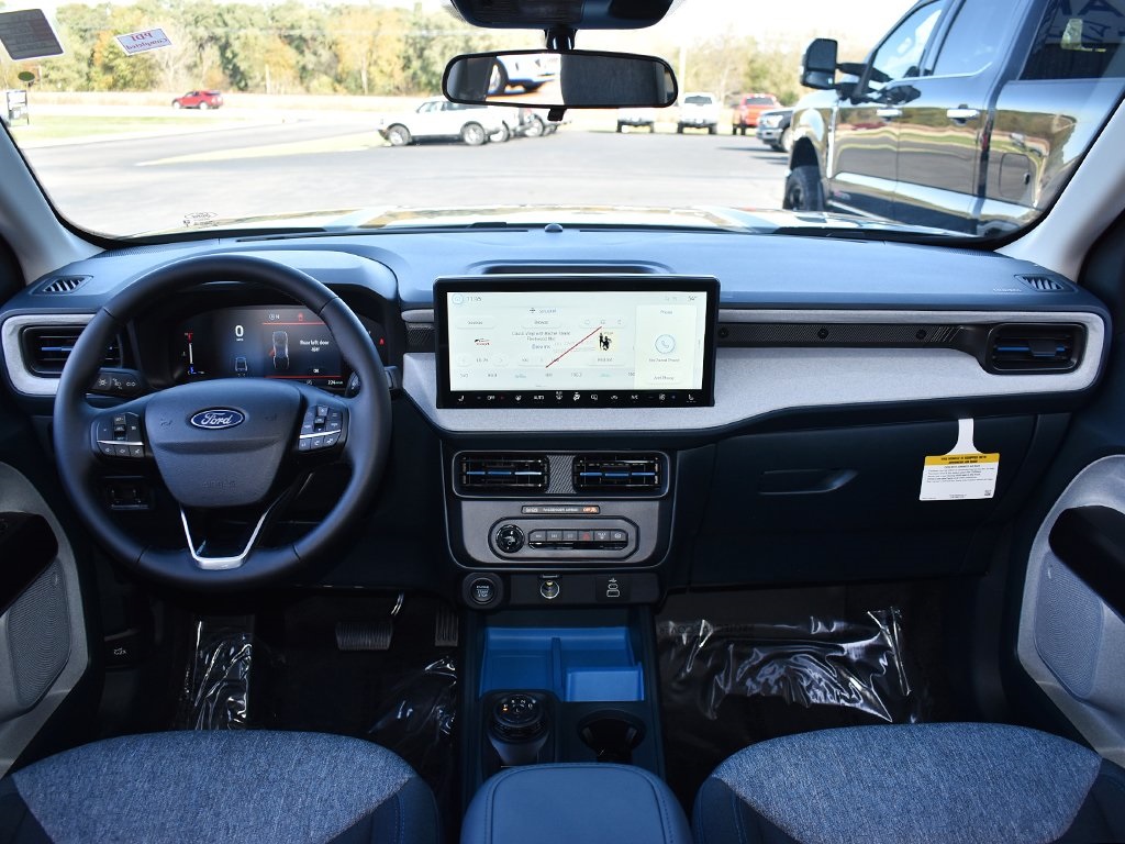 2025 Ford Maverick XLT photo 4