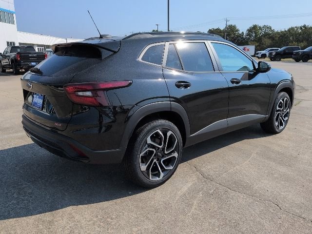 2025 Chevrolet Trax photo 4