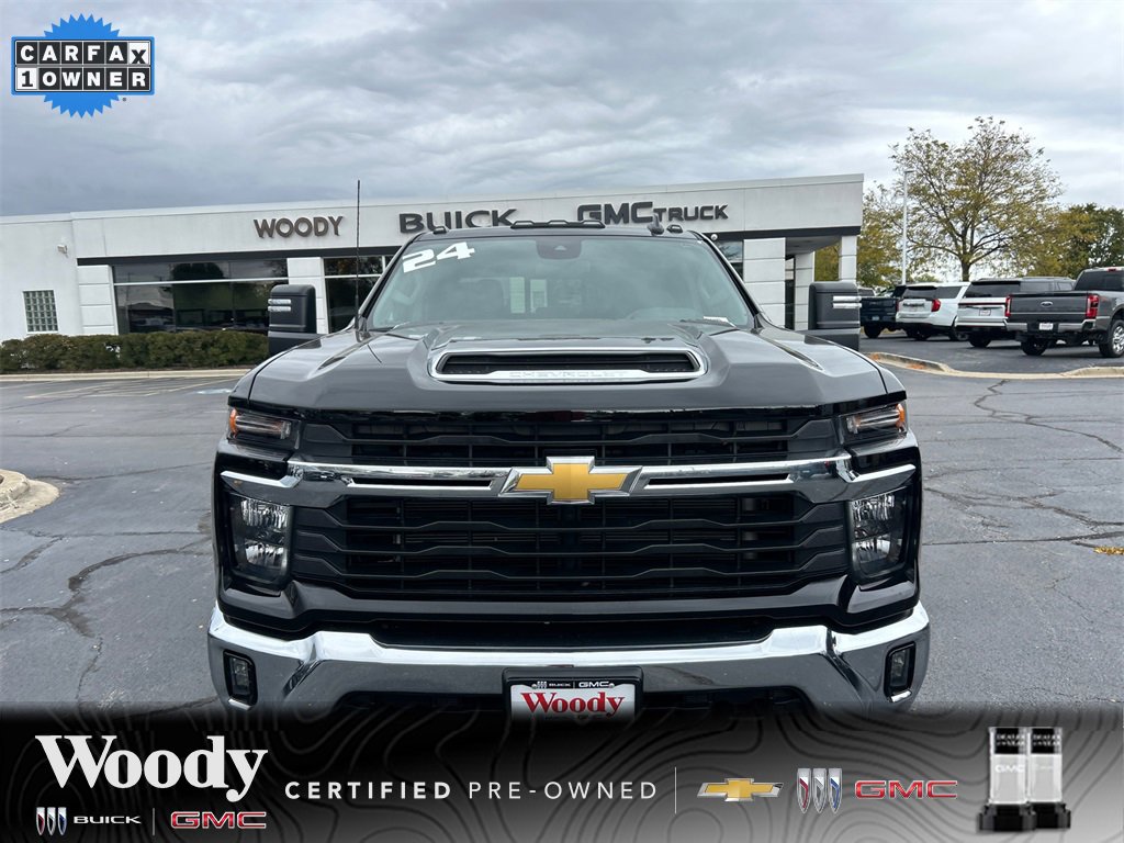 2024 Chevrolet Silverado 2500HD LT photo 4