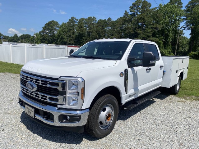 2025 Ford Chassis Cab F-350® XL