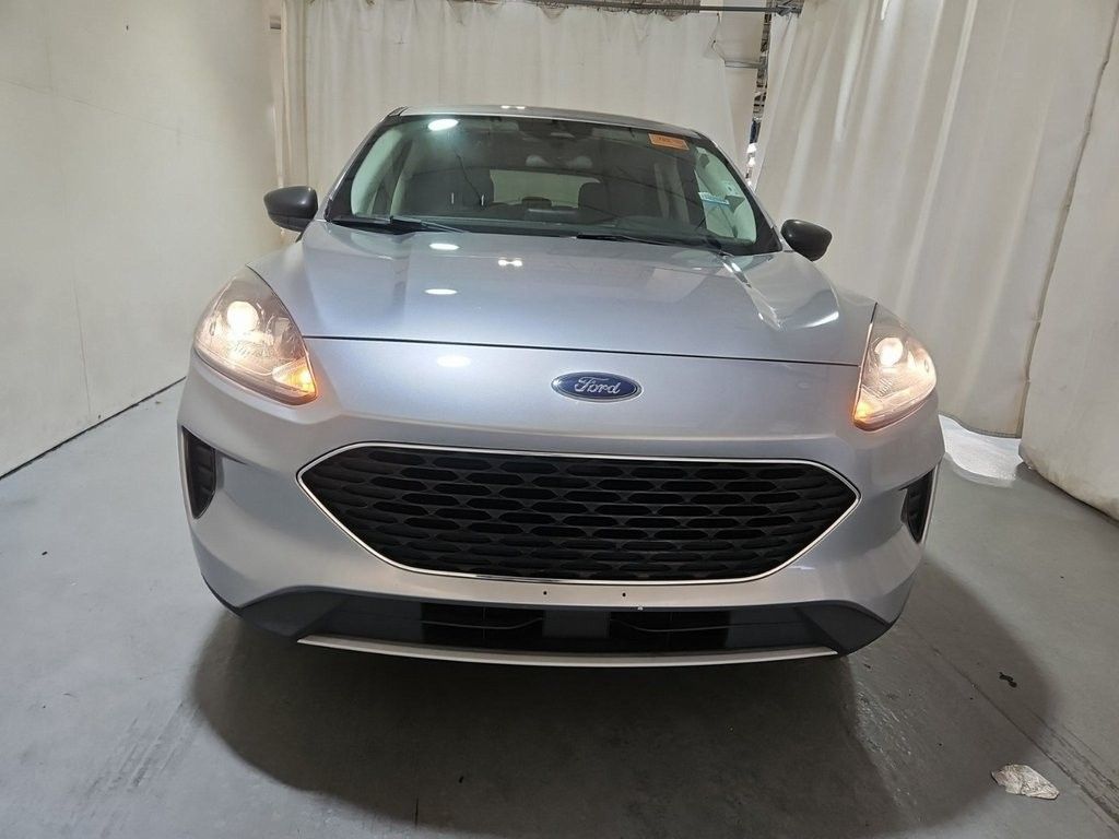 2022 Ford Escape SE photo 5