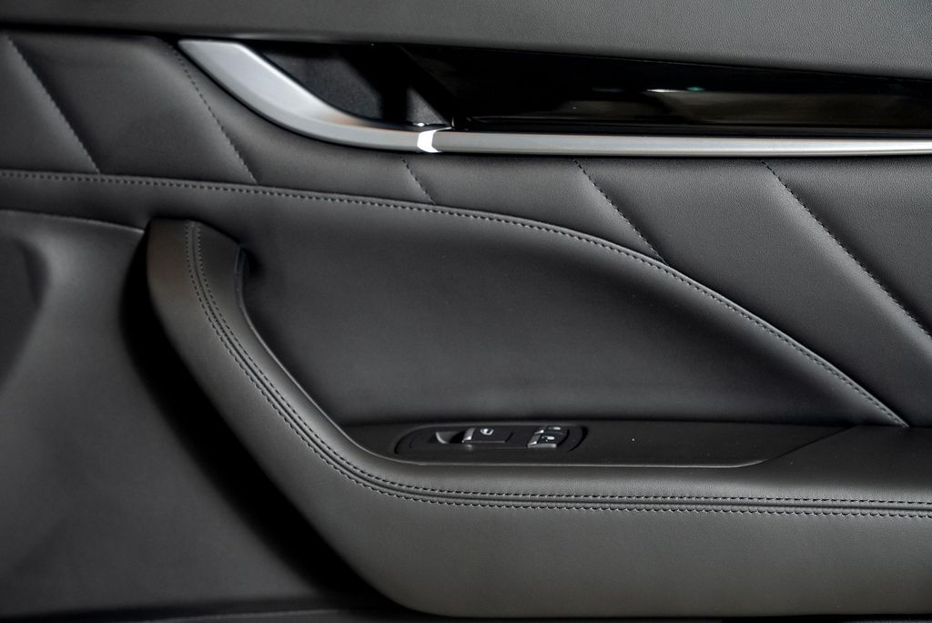2022 Maserati Levante GT photo 54