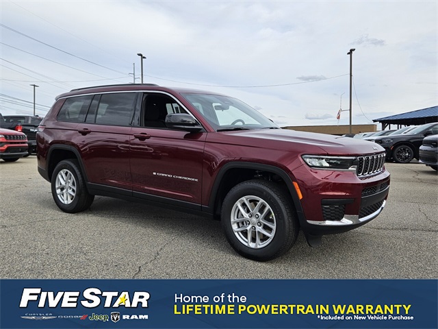 2025 Jeep Grand Cherokee L Laredo's photo