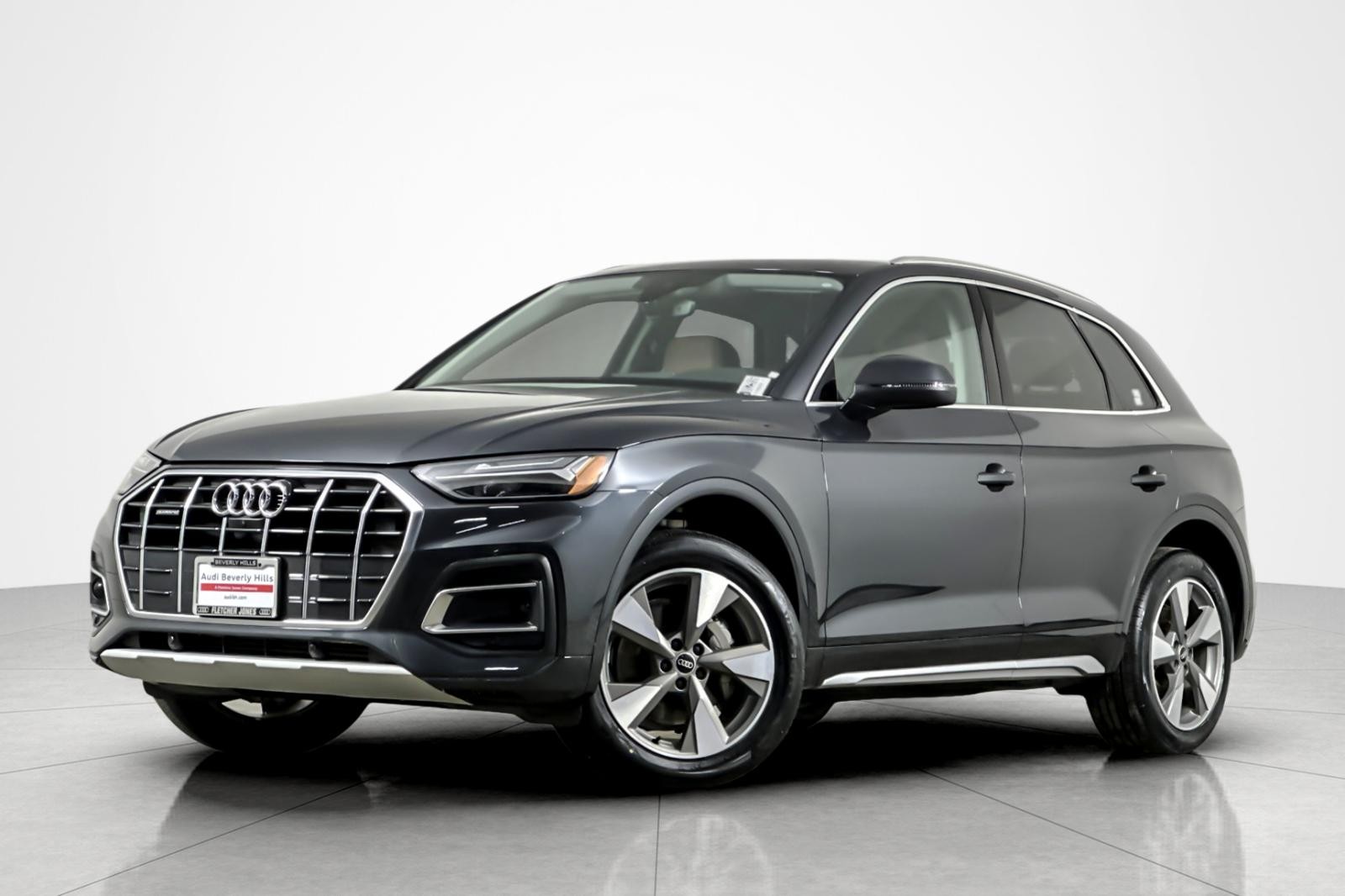 2022 Audi Q5 Premium Plus's photo