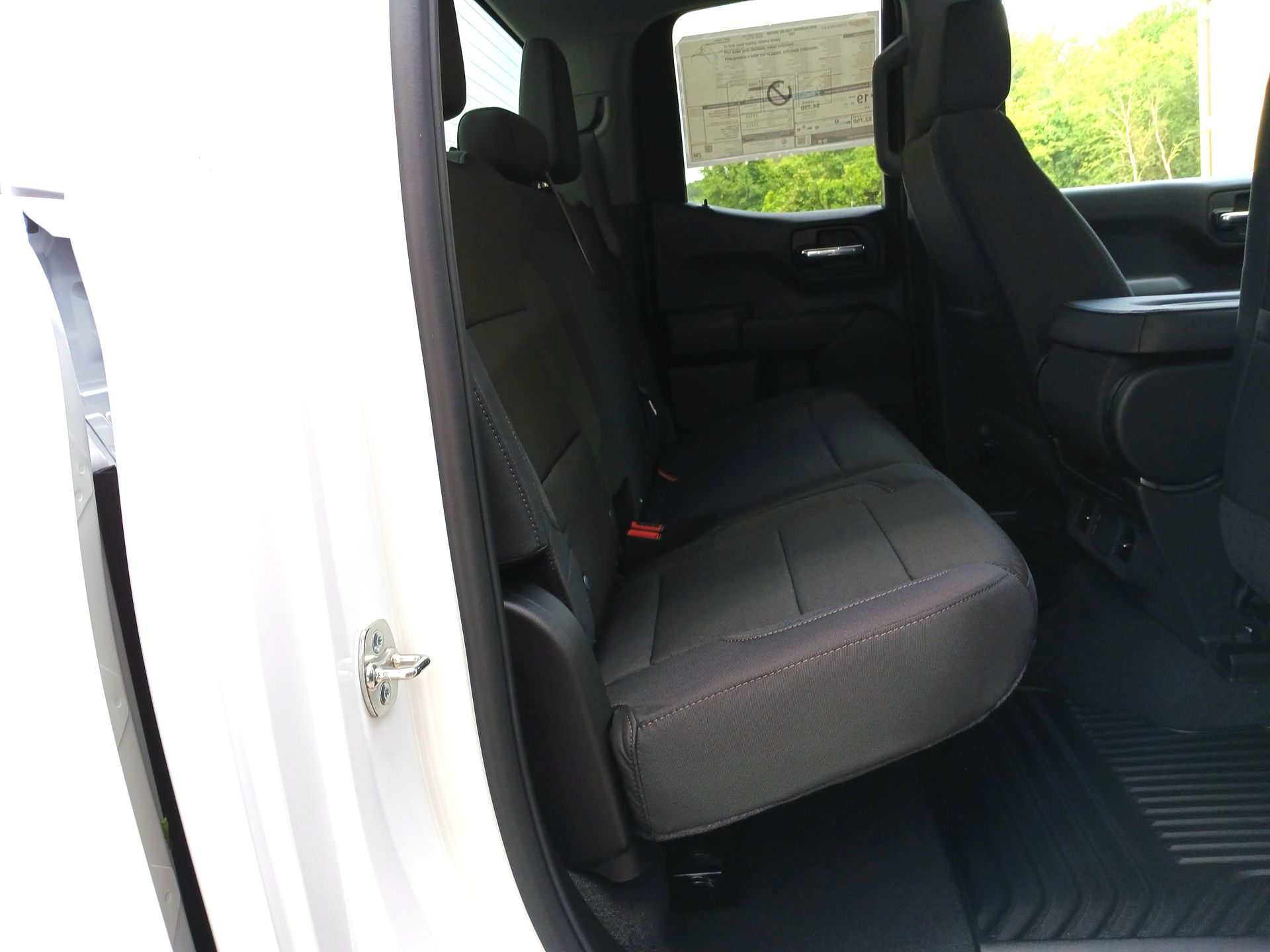 2025 Chevrolet Silverado 1500 Custom photo 23
