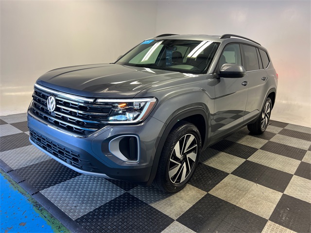 2024 Volkswagen Atlas SE Technology photo 3