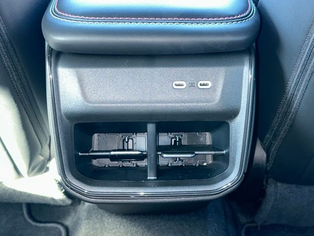 2025 Dodge Charger R/T photo 30