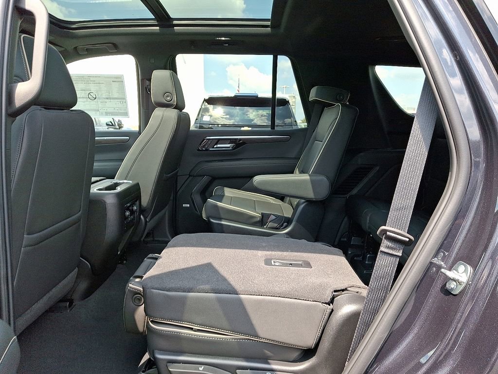 2025 Chevrolet Tahoe Premier photo 5