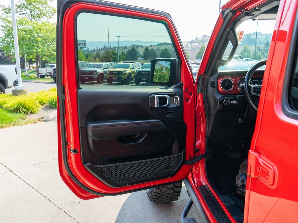 2021 Jeep Gladiator Rubicon photo 16