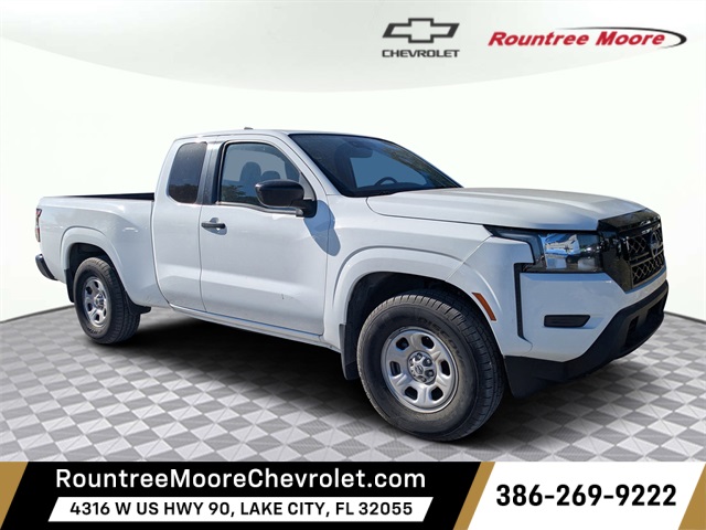 2022 Nissan Frontier S's photo