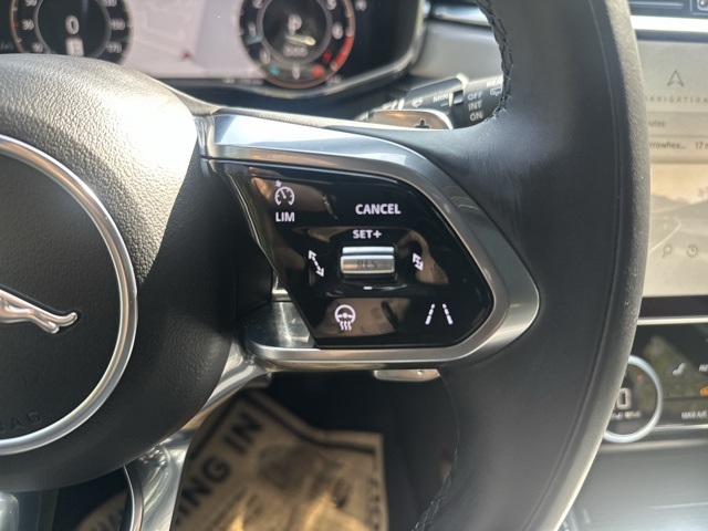 2025 Jaguar F-PACE P250 photo 27