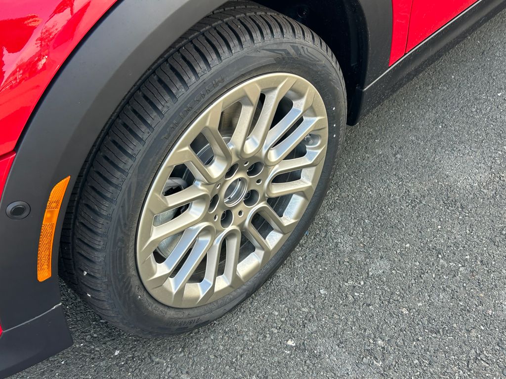 2026 Mini Cooper Hardtop S 2 Door Iconic photo 3