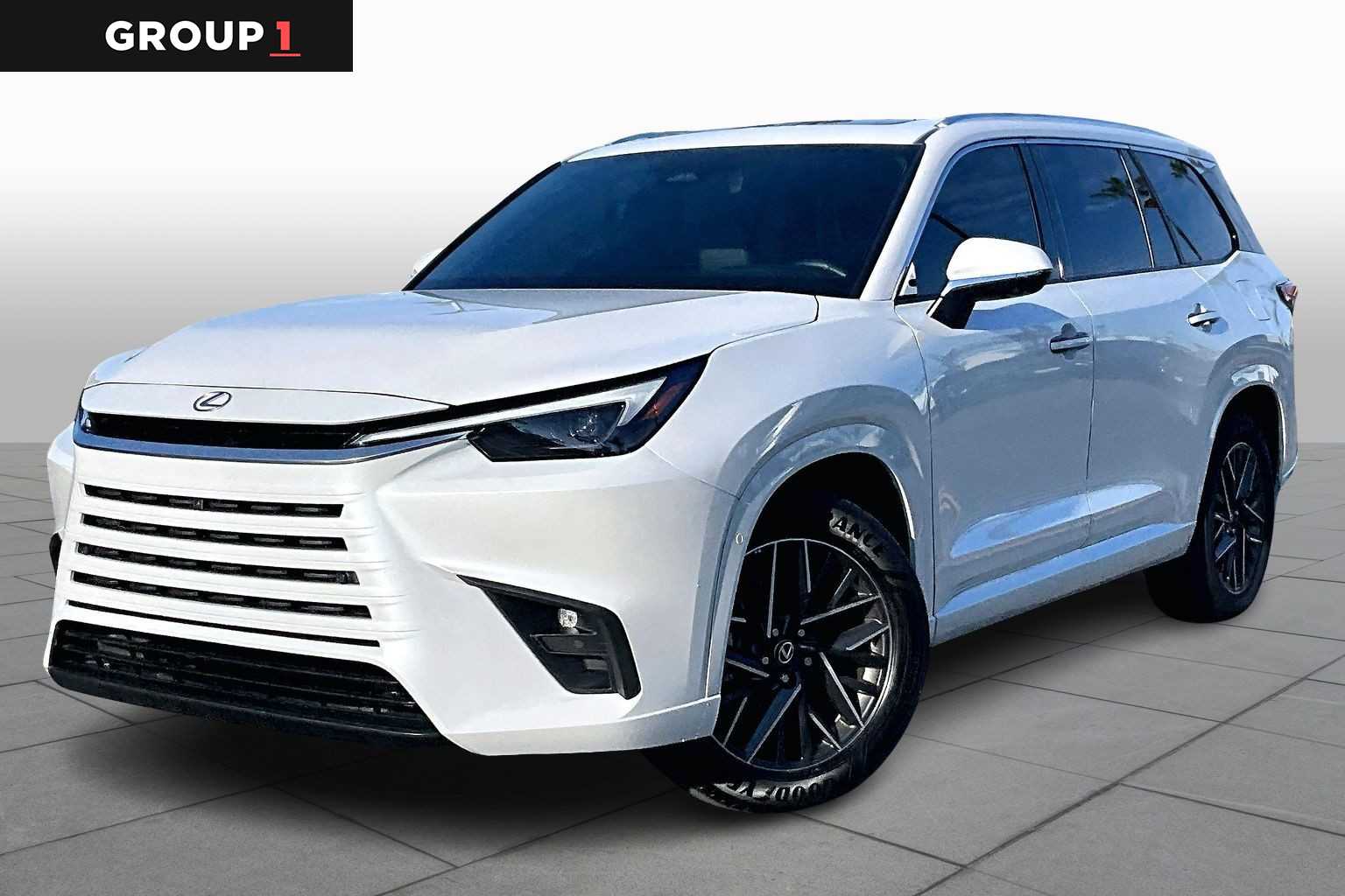 2025 Lexus TX Premium's photo