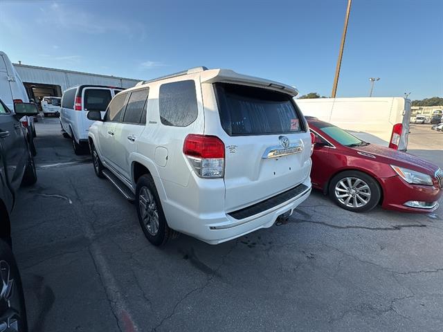 2013 Toyota 4Runner Limited photo 3