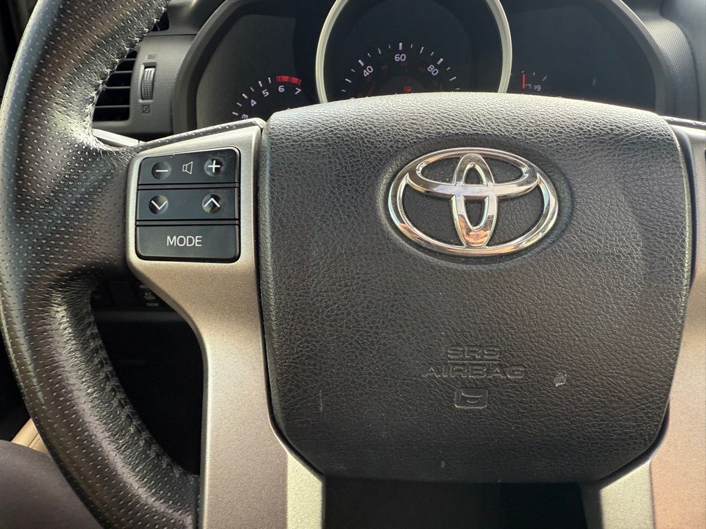 2013 Toyota 4Runner Limited photo 8