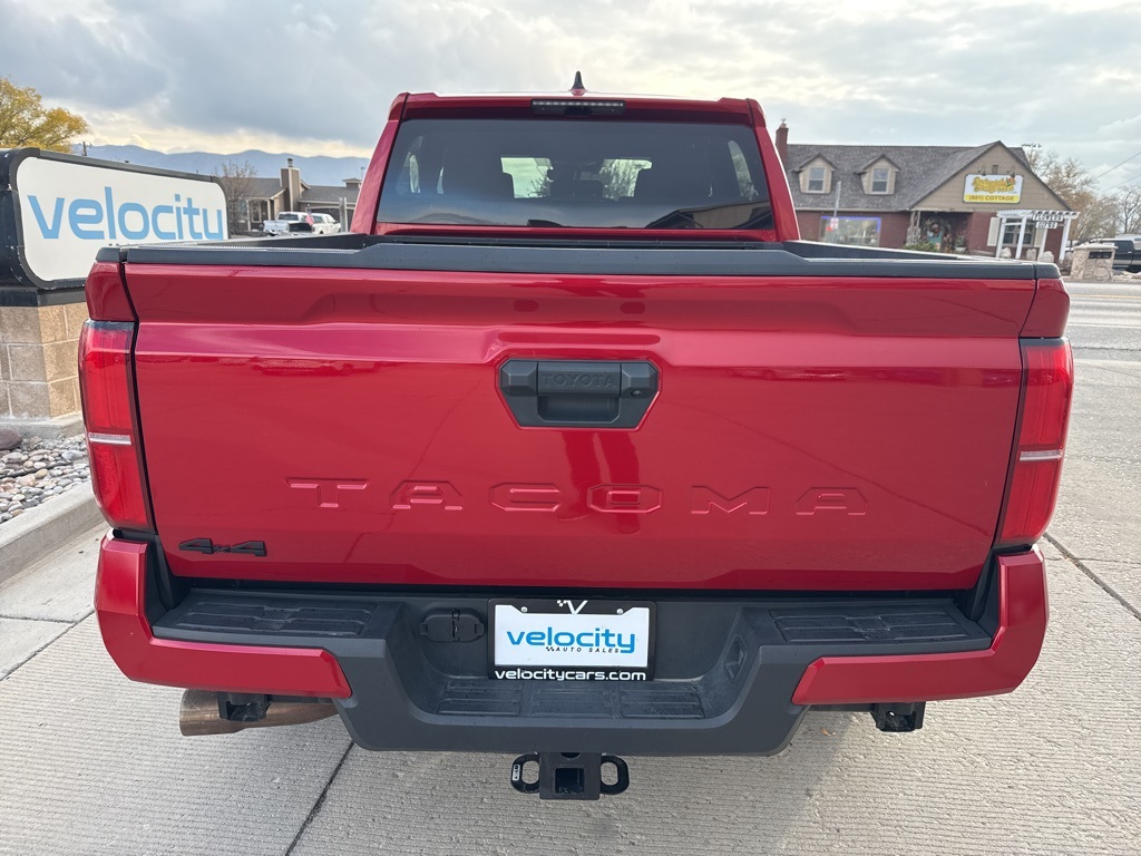 2024 Toyota Tacoma TRD Off-Road photo 4