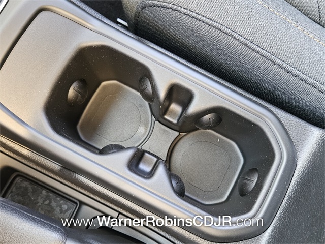 2025 Jeep Wrangler Sport photo 17