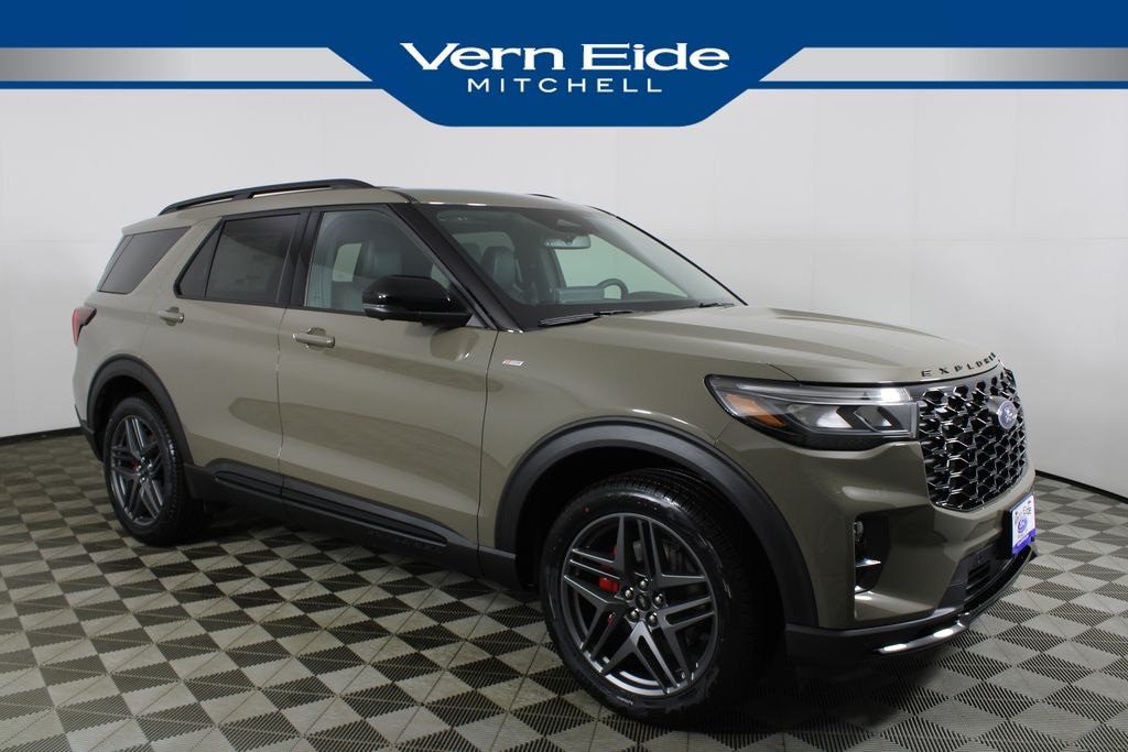 2026 Ford Explorer ST-LINE's photo