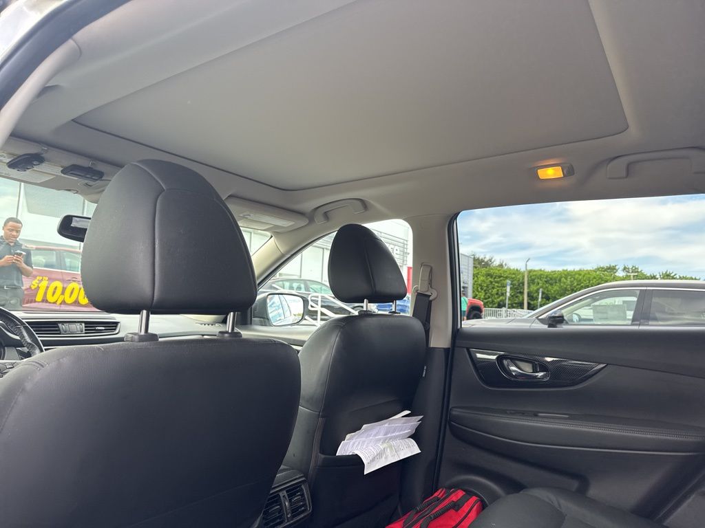 2018 Nissan Rogue SL photo 4