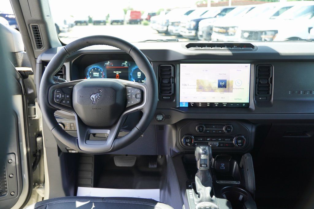 2025 Ford Bronco Badlands photo 11