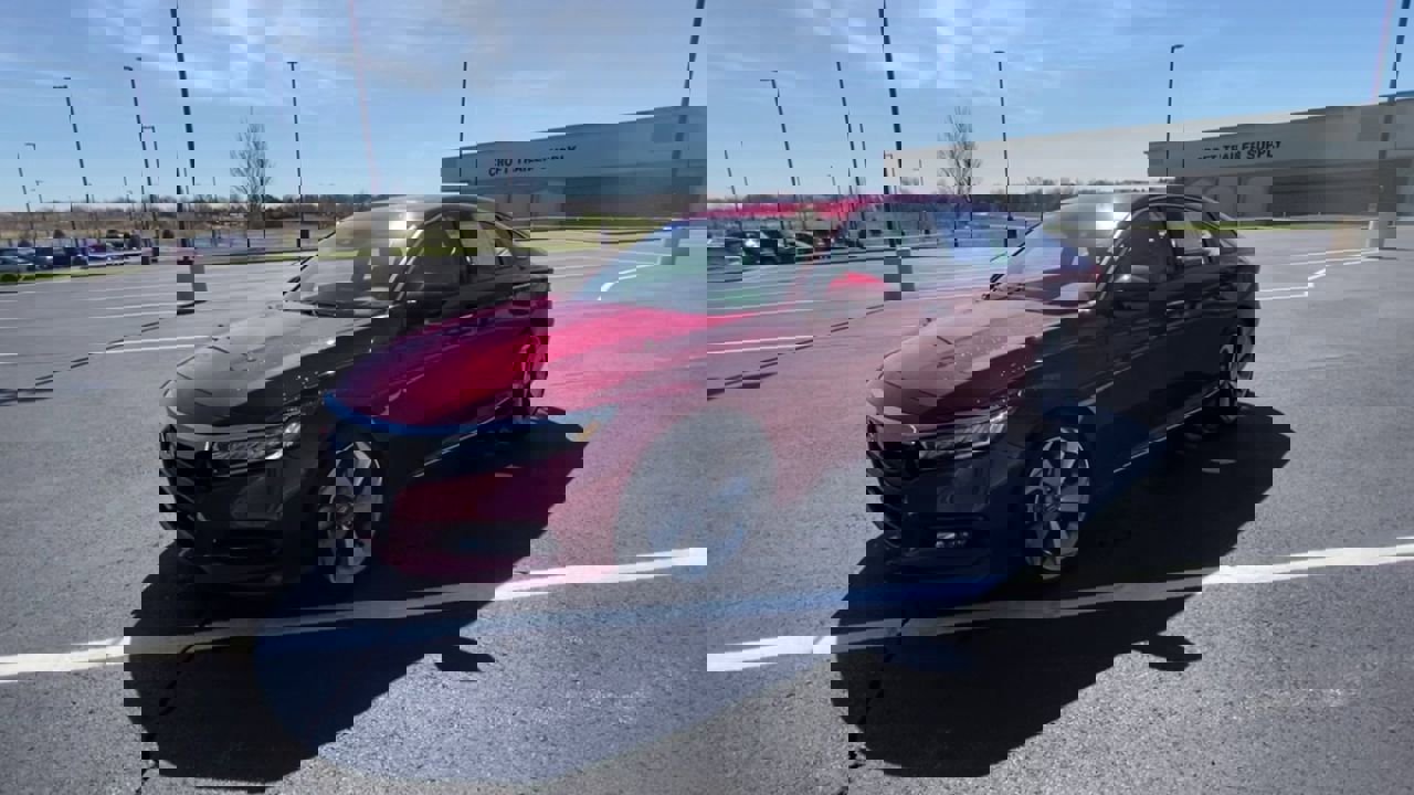 2018 Honda Accord Touring photo 4