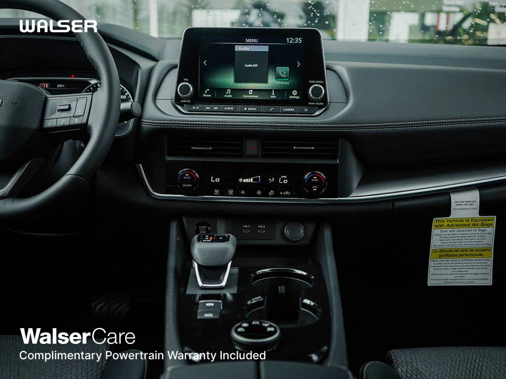 2026 Nissan Rogue SV photo 15