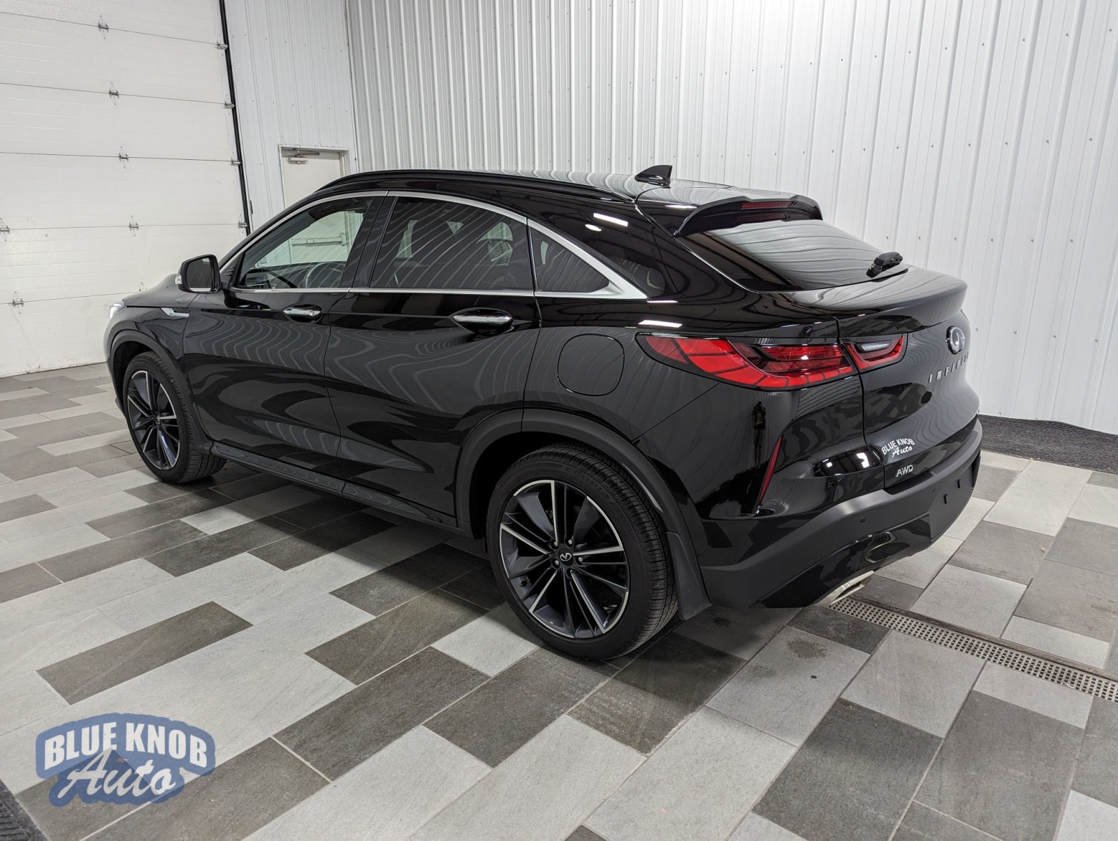 2025 Infiniti QX55 Luxe photo 2