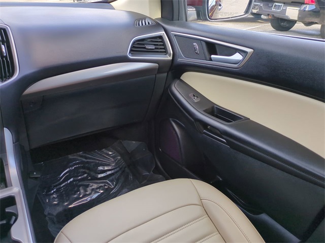 2023 Ford Edge SEL photo 15