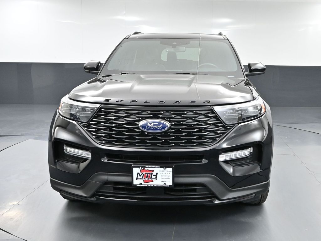2024 Ford Explorer ST-Line photo 8