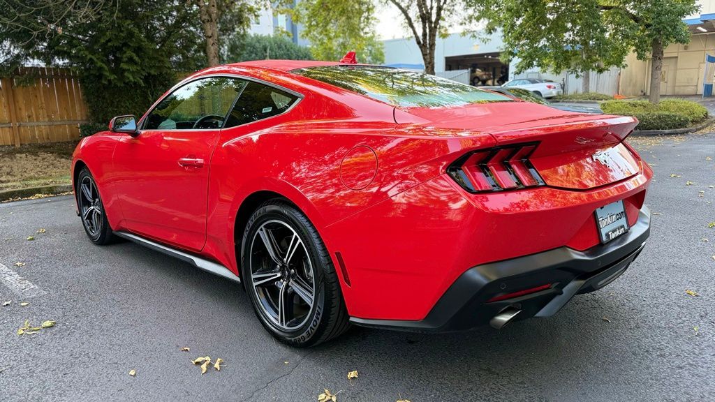 2024 Ford Mustang EcoBoost photo 6