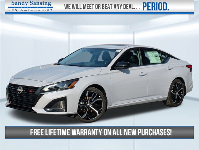 2025 Nissan Altima SR's photo