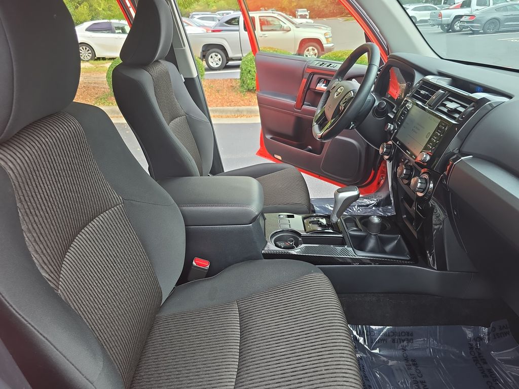 2024 Toyota 4Runner TRD Off-Road photo 10